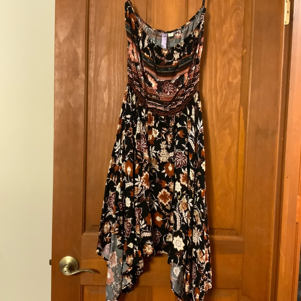 Strapless SUNDRESS…